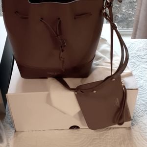 Teddy Blake bucket bag
